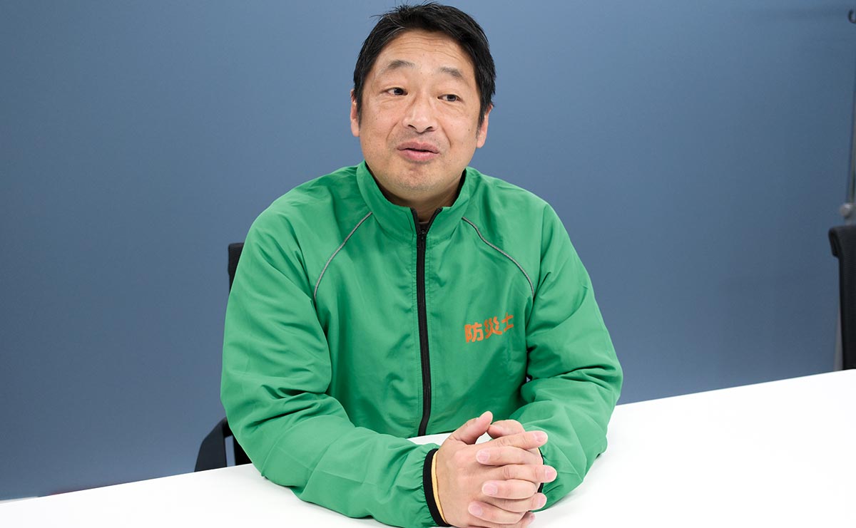 「瓦礫の下で亡くなった親友より、しんどいことはあるか」大震災を経験した安田大サーカス団長安田の問いのサムネイル