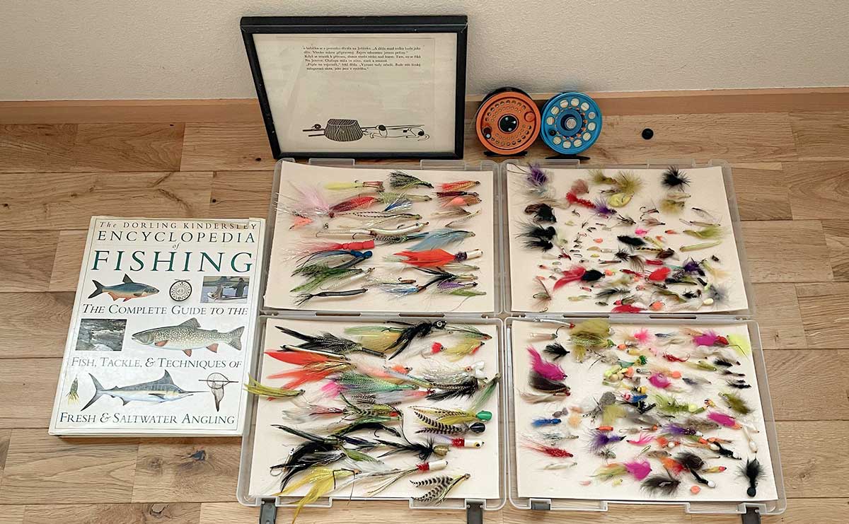 夫を失って4年　ようやく始めた遺品整理で迷った“趣味の品”の行く先（連載「夫を失うということ」第28話）のサムネイル