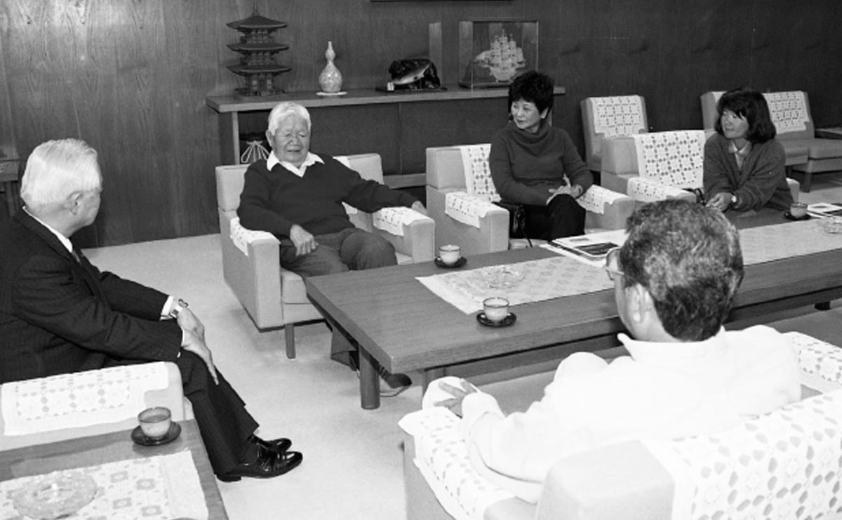 フジオ高木・弥生、長女（セシリア）が舞鶴市に 招待される。1994年4月。