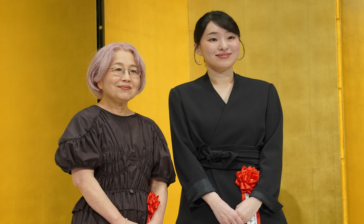左から朝倉かすみさん、小砂川チトさん
