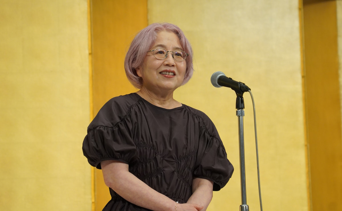 「今、とても幸せ」直木賞受賞の朝倉かすみさん、憧れの舞台で明かした素直な胸の内