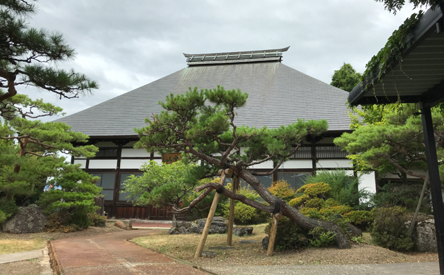 法界寺（写真提供：ニッポン城めぐり）