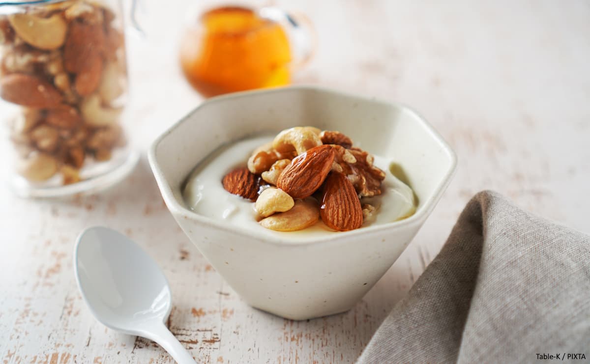 ヨーグルトだけでは不十分？ 善玉菌を増やすために必要な食材のサムネイル