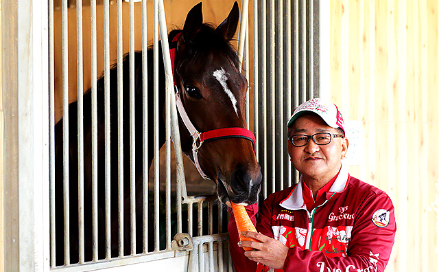 「開成高校卒、試験に13回落ちた」異端の調教師が、競馬の世界で成功できた理由